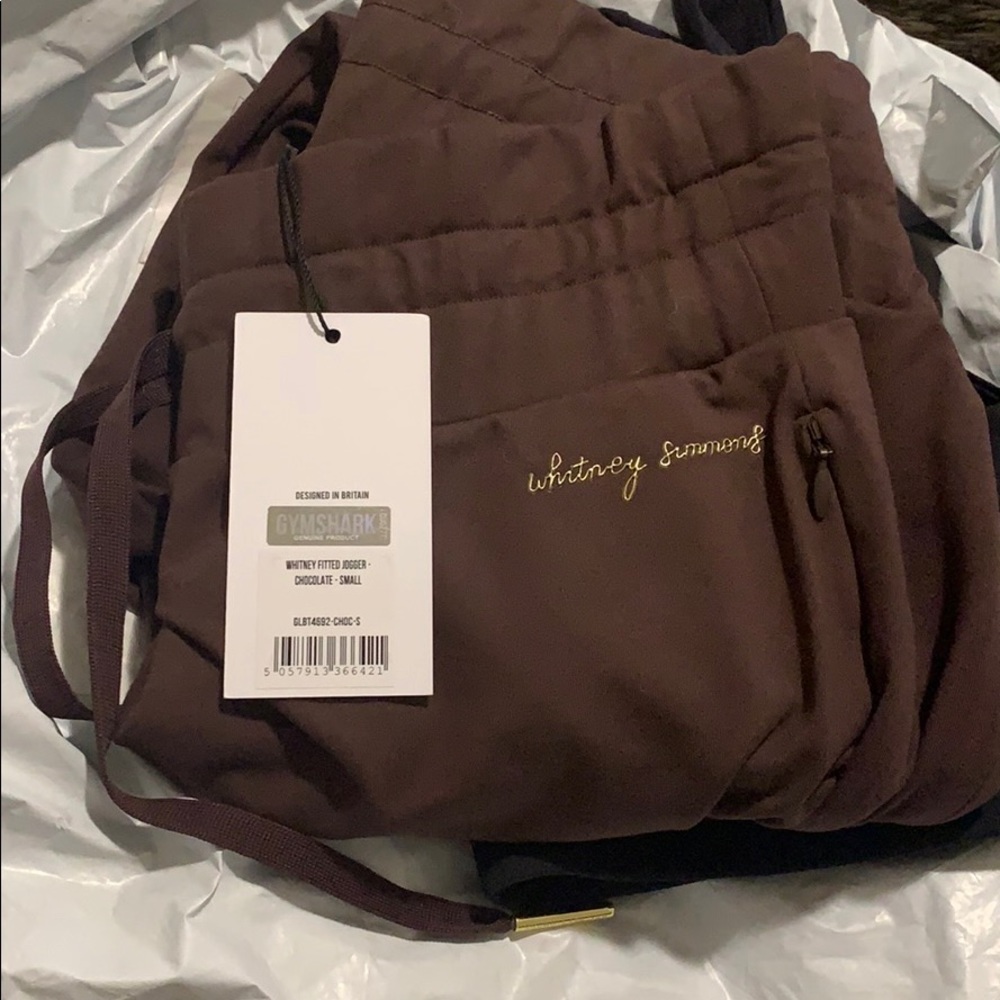 Whitney Simmons chocolate jogger size small